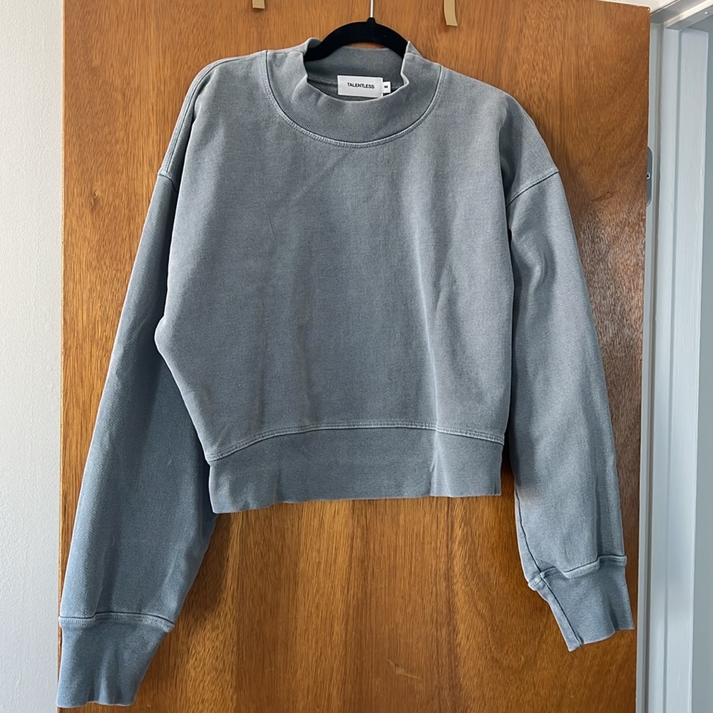 Talentless Crewneck - Picture 8 of 9